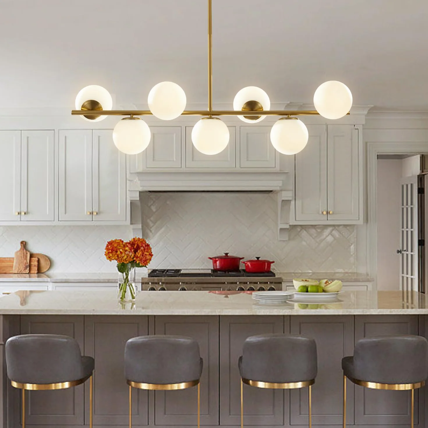 KCO Lampe Suspendue pour îlot de Cuisine Moderne, Suspension à 7 Lumières, Lustre en Globes de Verre Blanc Pour Salon, Salle à Manger et îlot de Cuisine